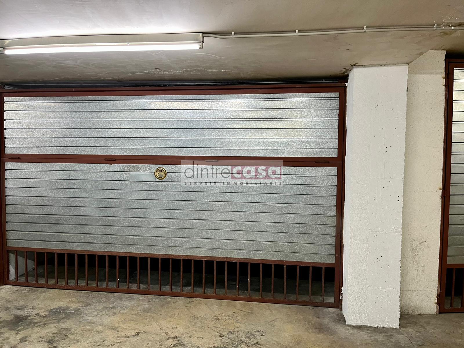 For sale of garage in Tordera