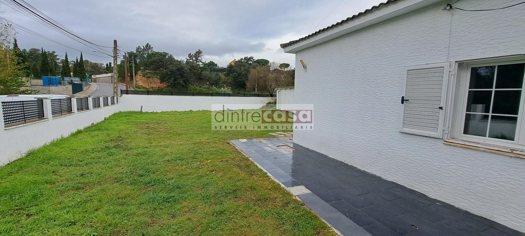 For sale of house in Fogars de la Selva