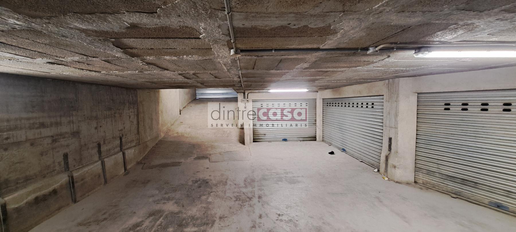For sale of garage in Tordera