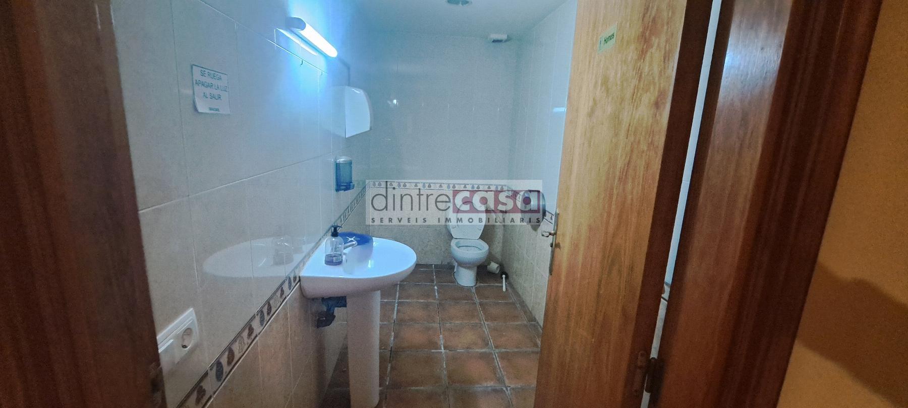 For sale of commercial in Tordera