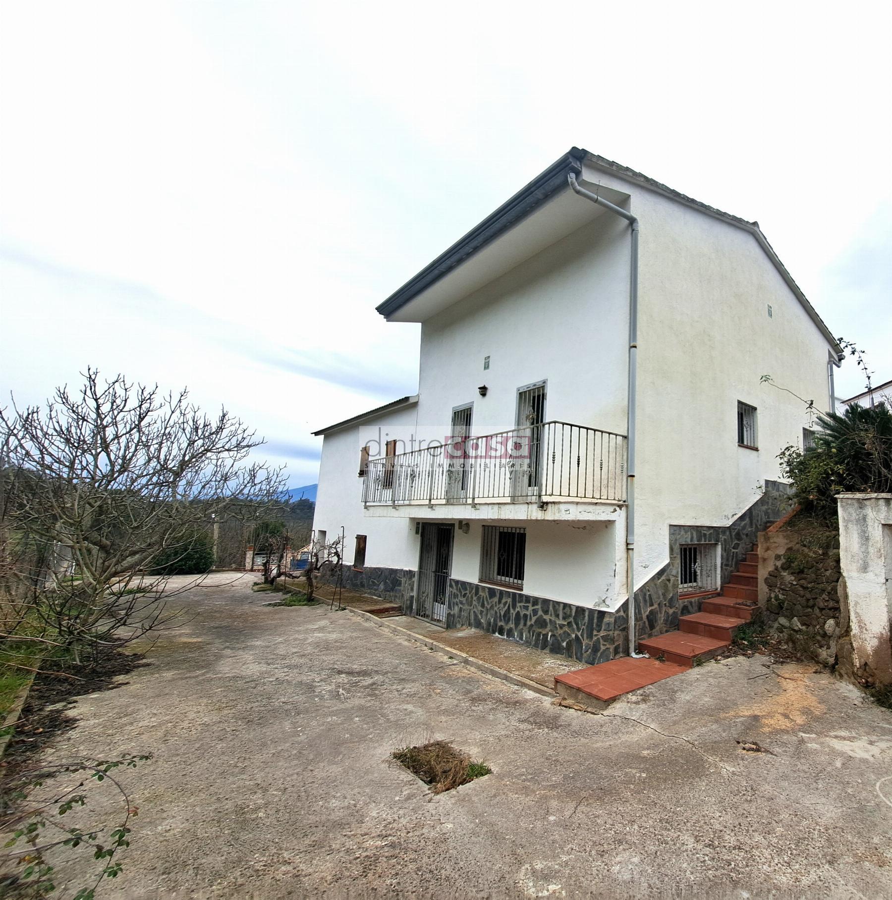 For sale of house in Maçanet de la Selva