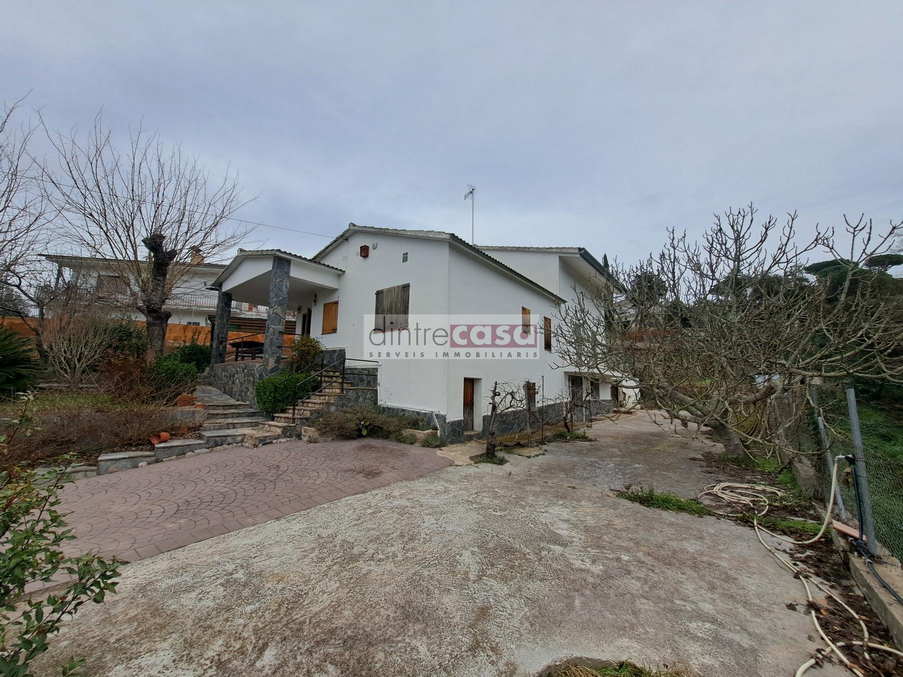 For sale of house in Maçanet de la Selva