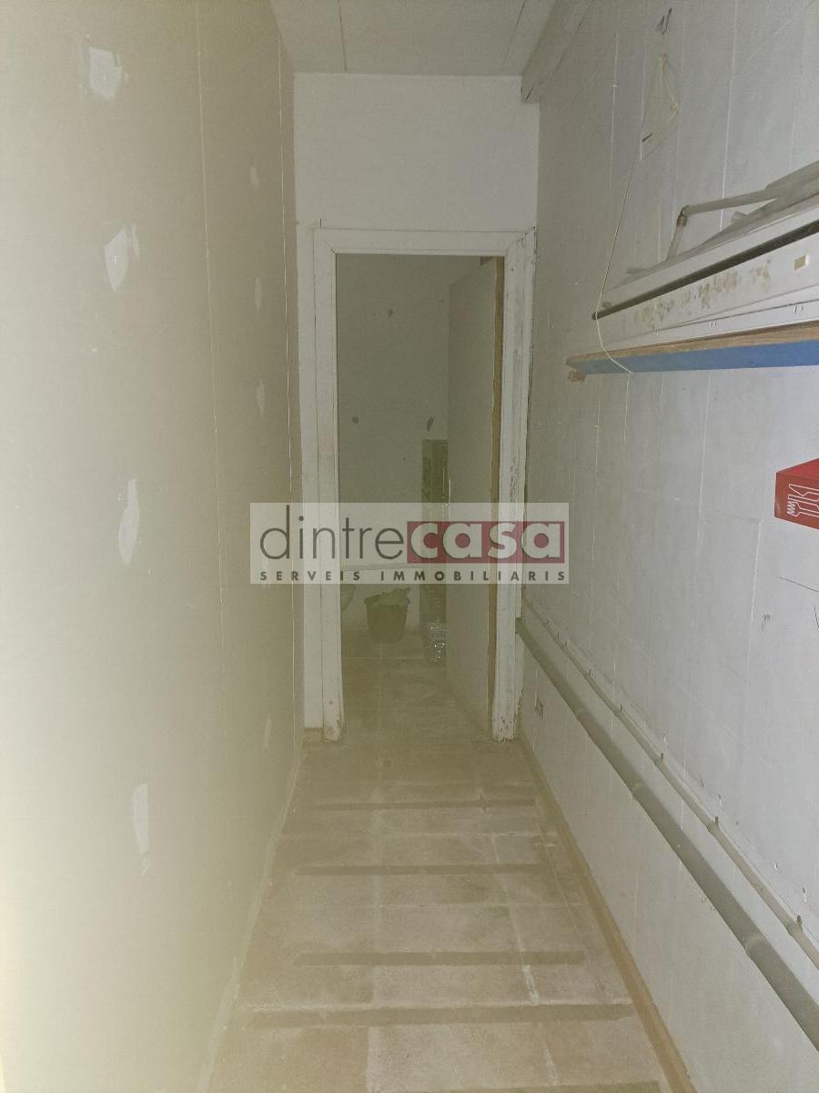 For sale of commercial in Tordera