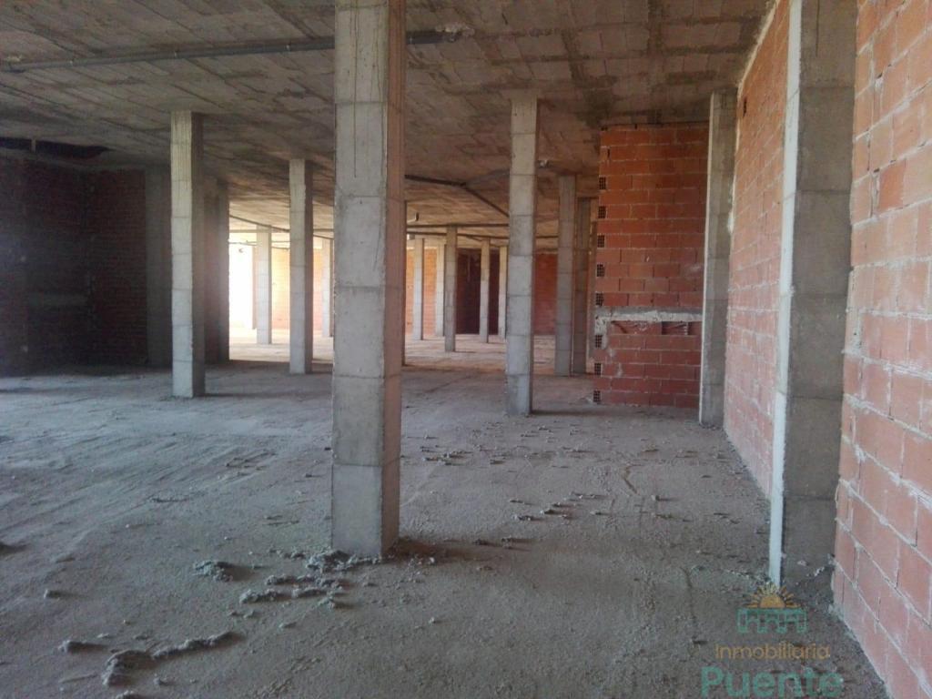 Venta de local comercial en Alhama de Murcia