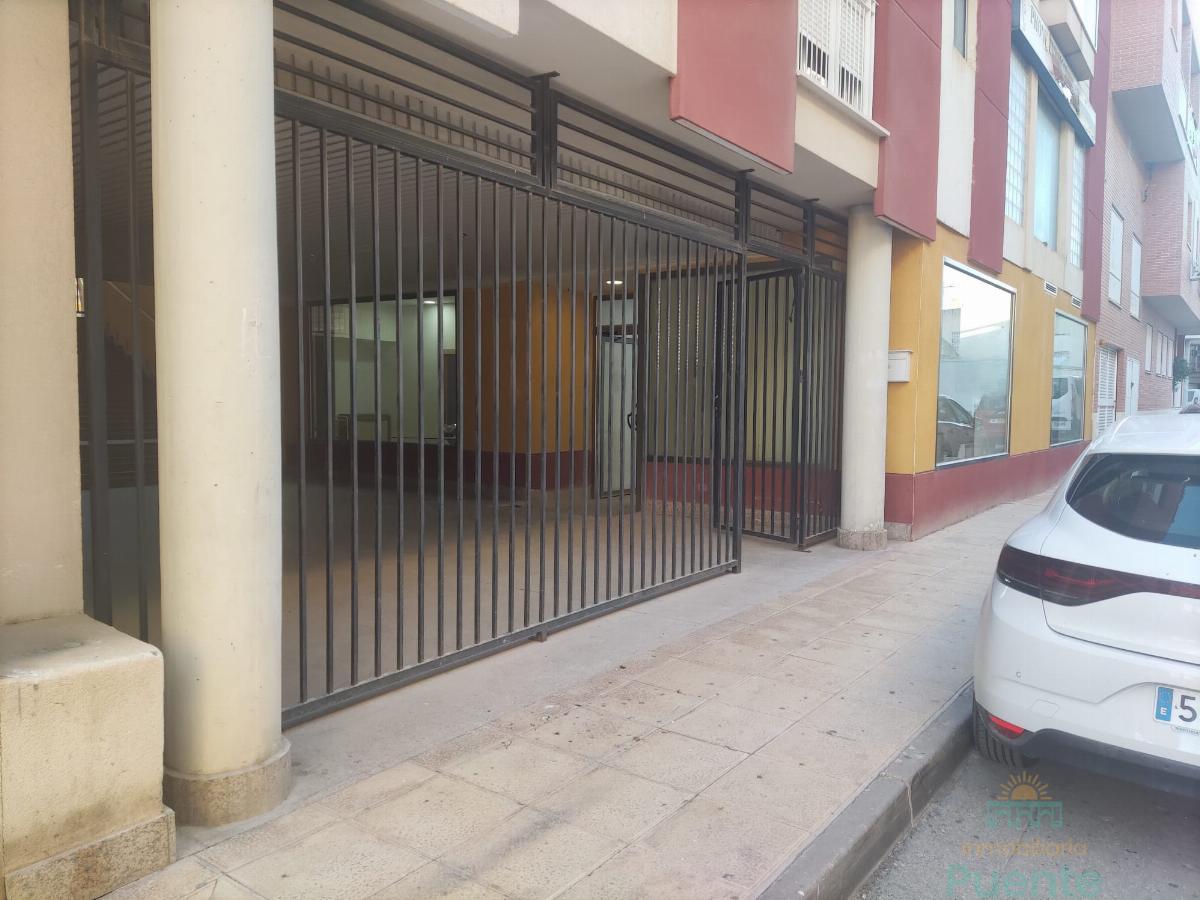 For sale of commercial in Totana