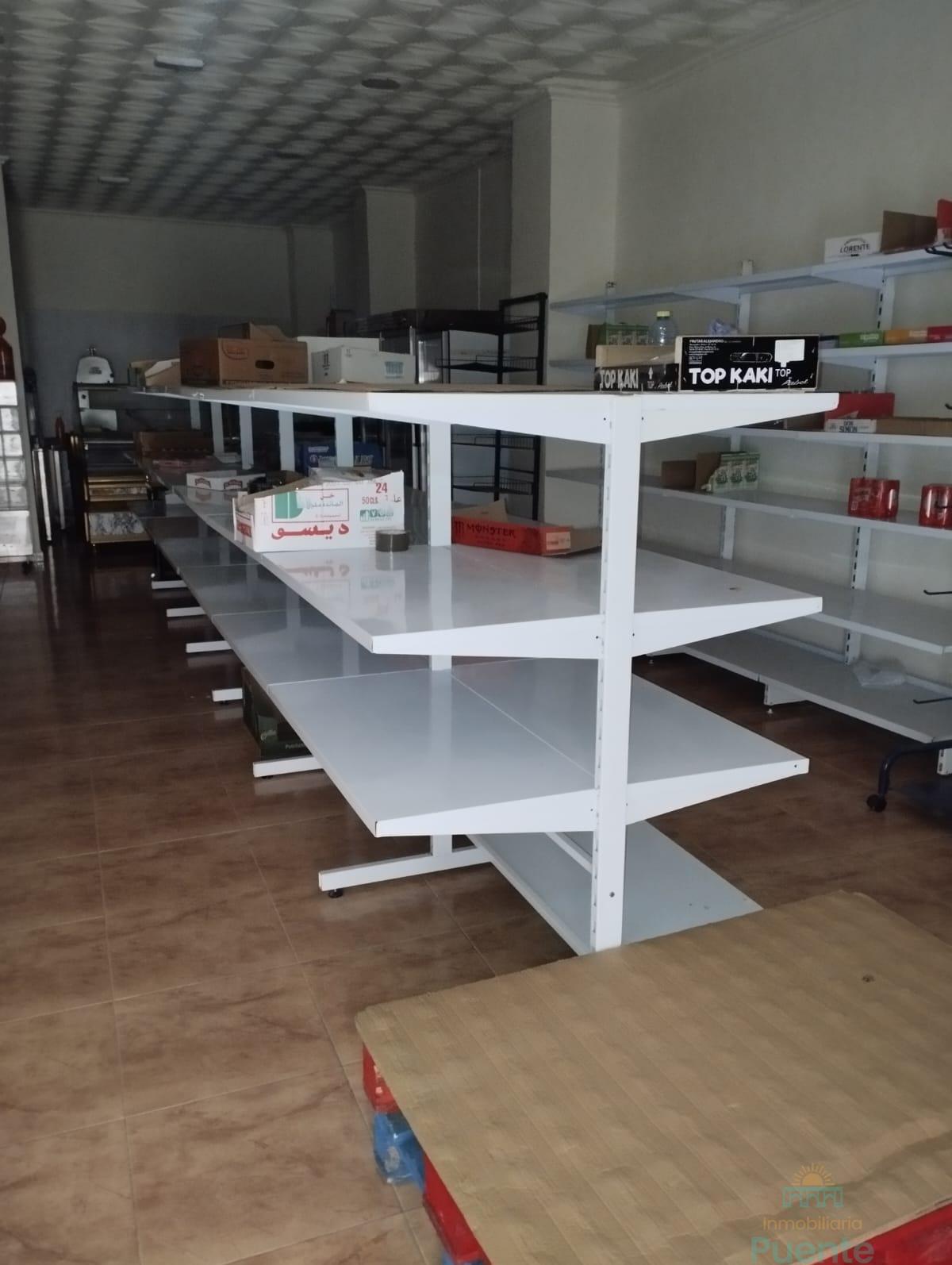 For rent of commercial in Totana