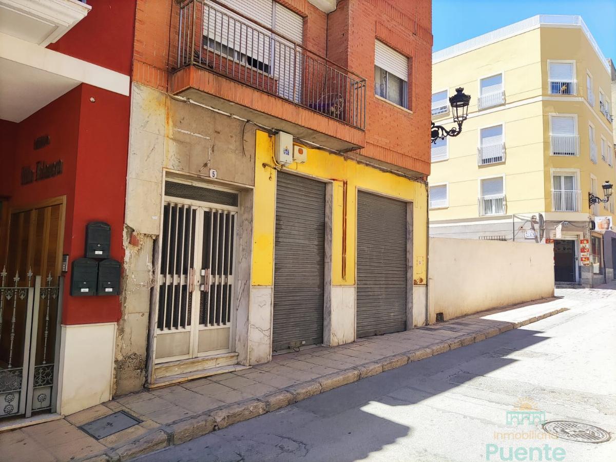 For rent of commercial in Totana