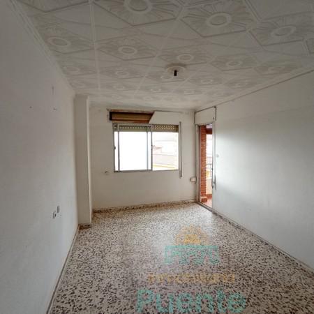 Venta de piso en Alhama de Murcia