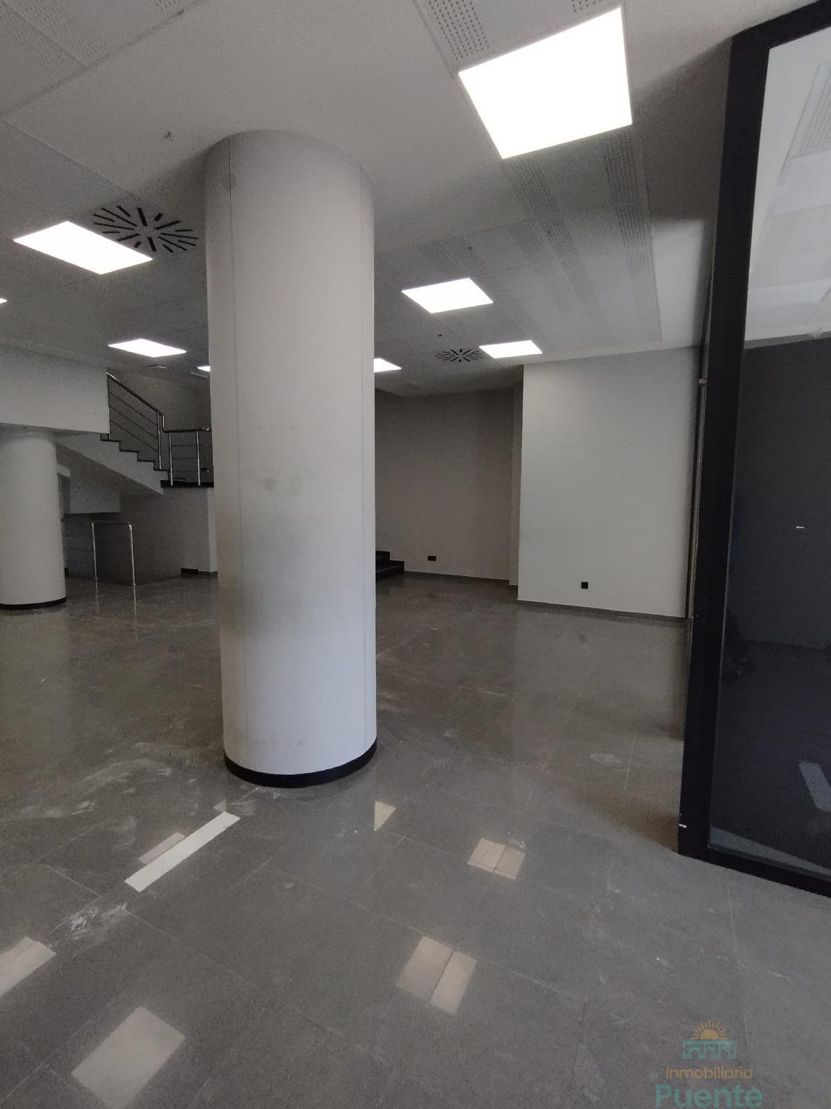 For sale of commercial in Totana