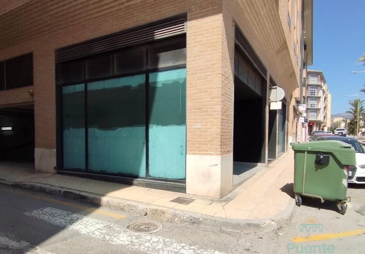 For sale of commercial in Totana