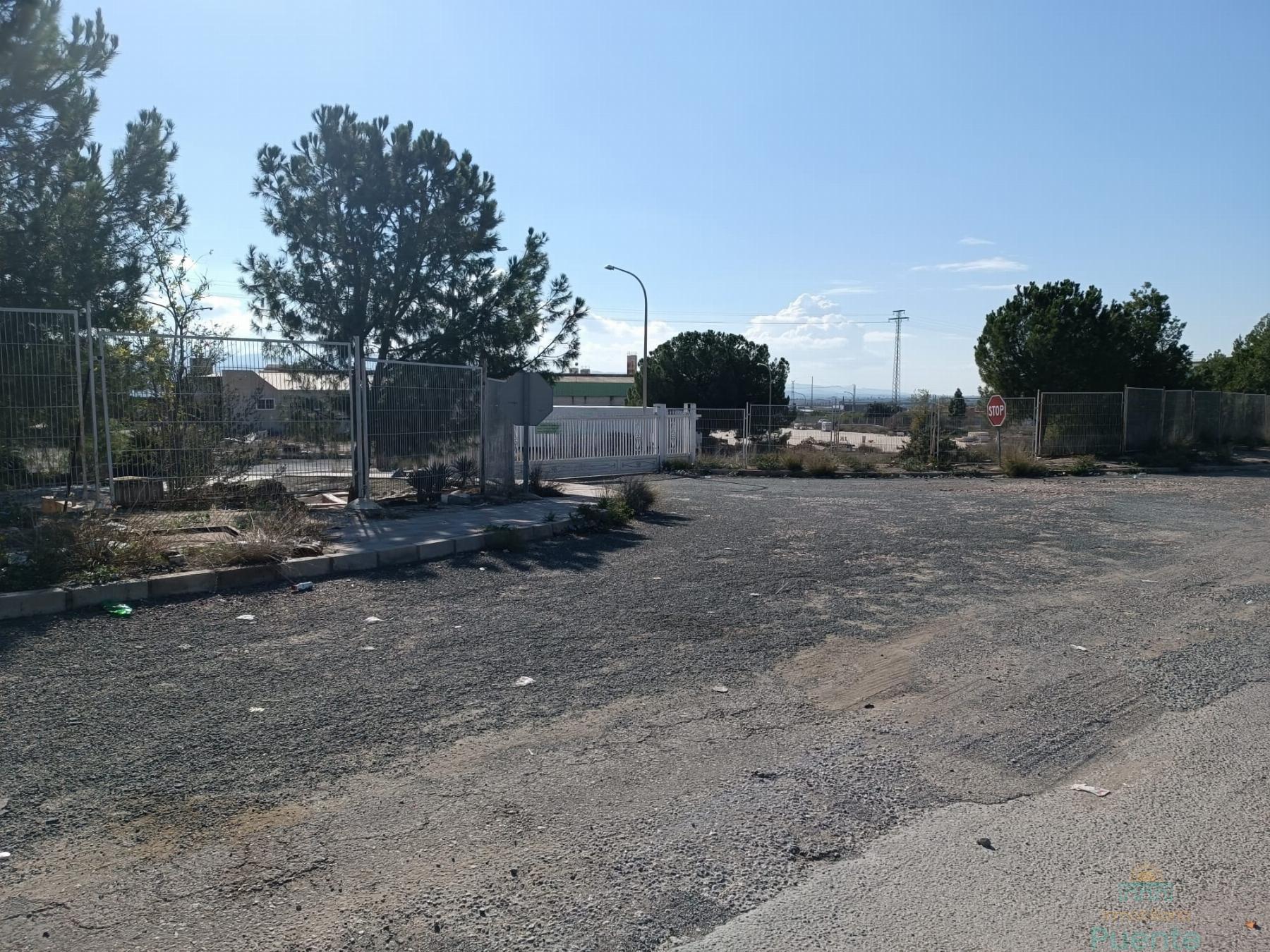 For sale of industrial plant/warehouse in Totana