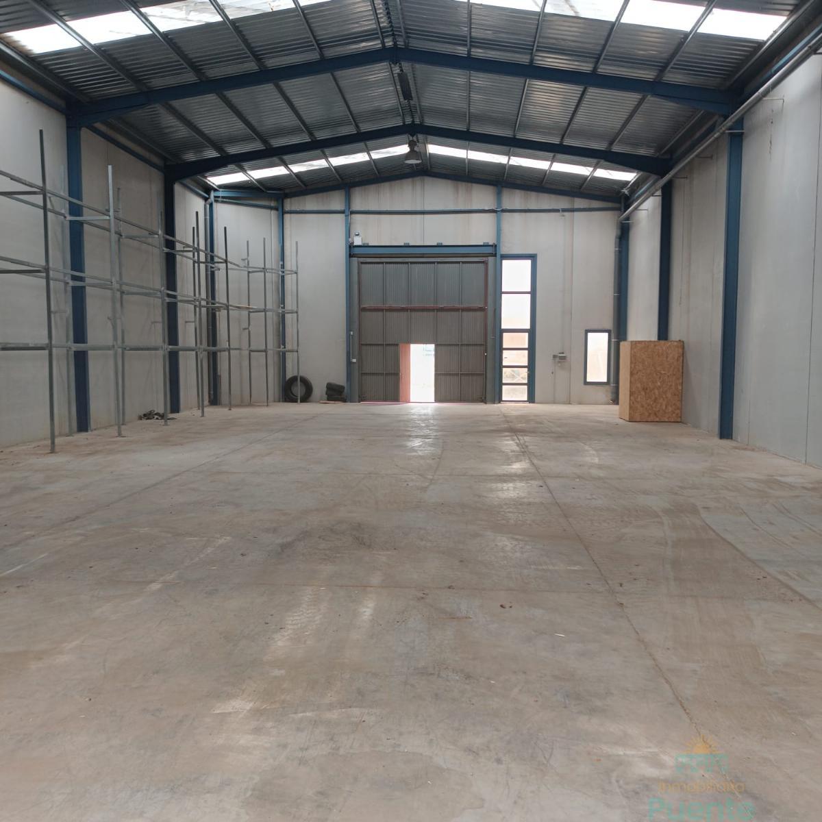 Venta de nave industrial en Totana