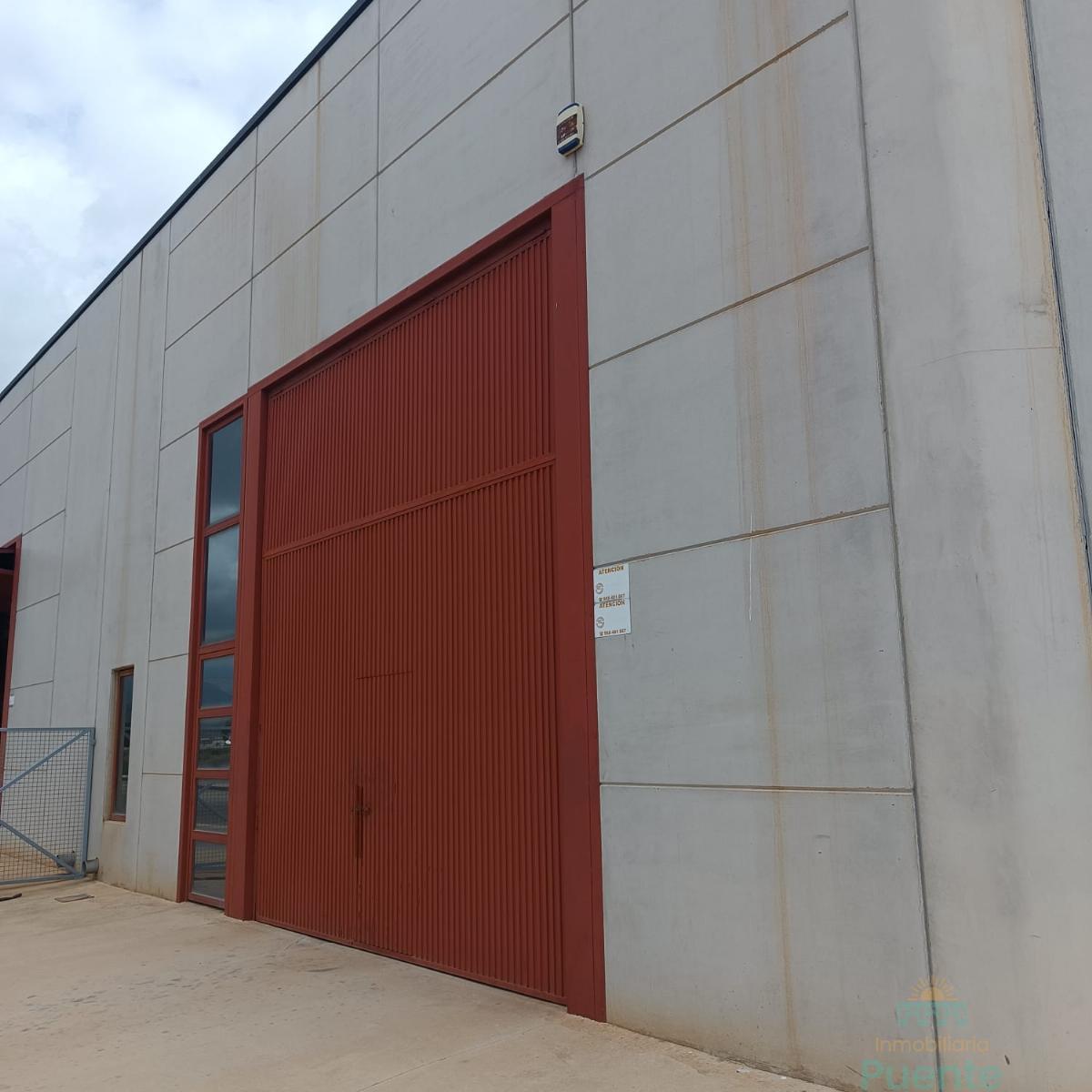 Venta de nave industrial en Totana