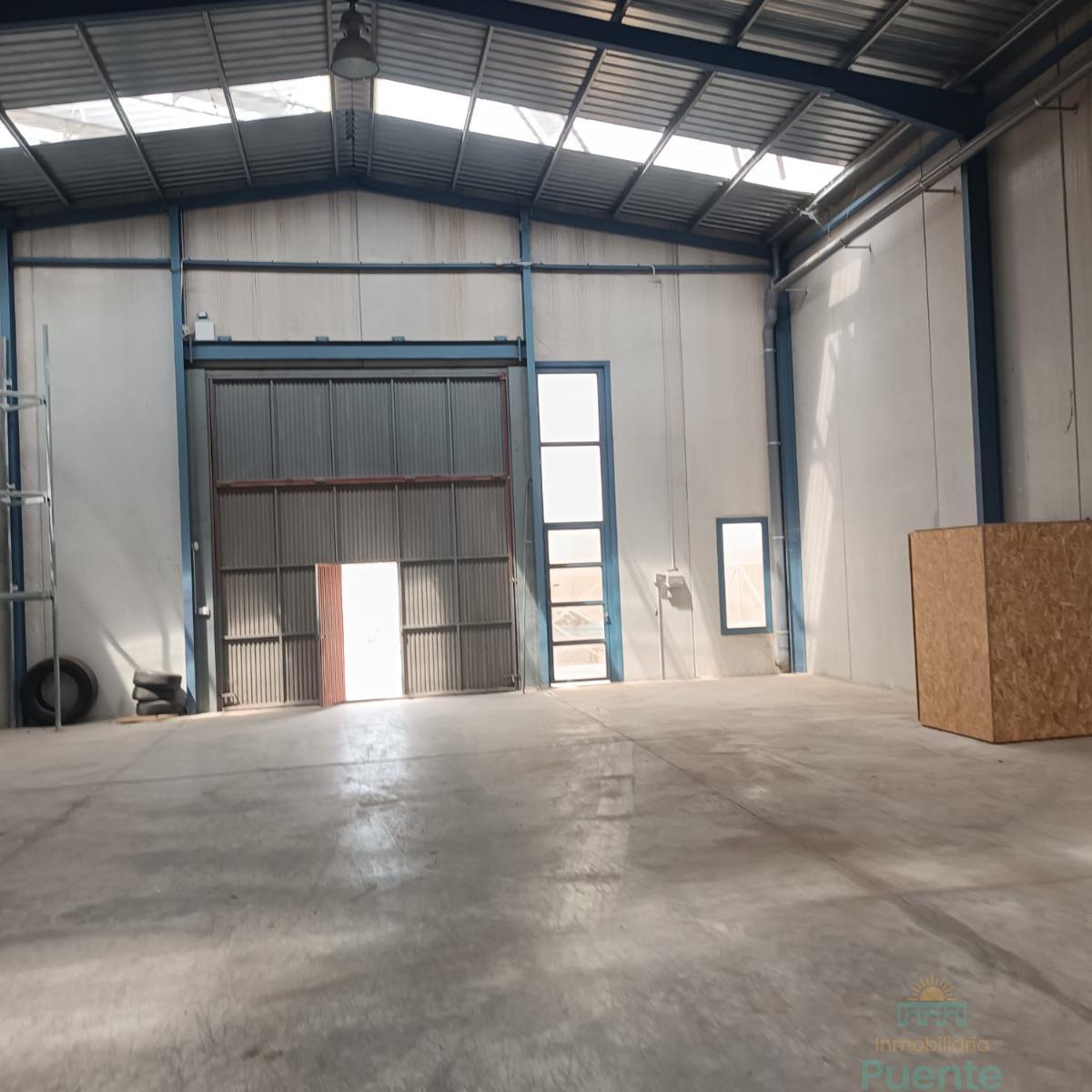 Venta de nave industrial en Totana