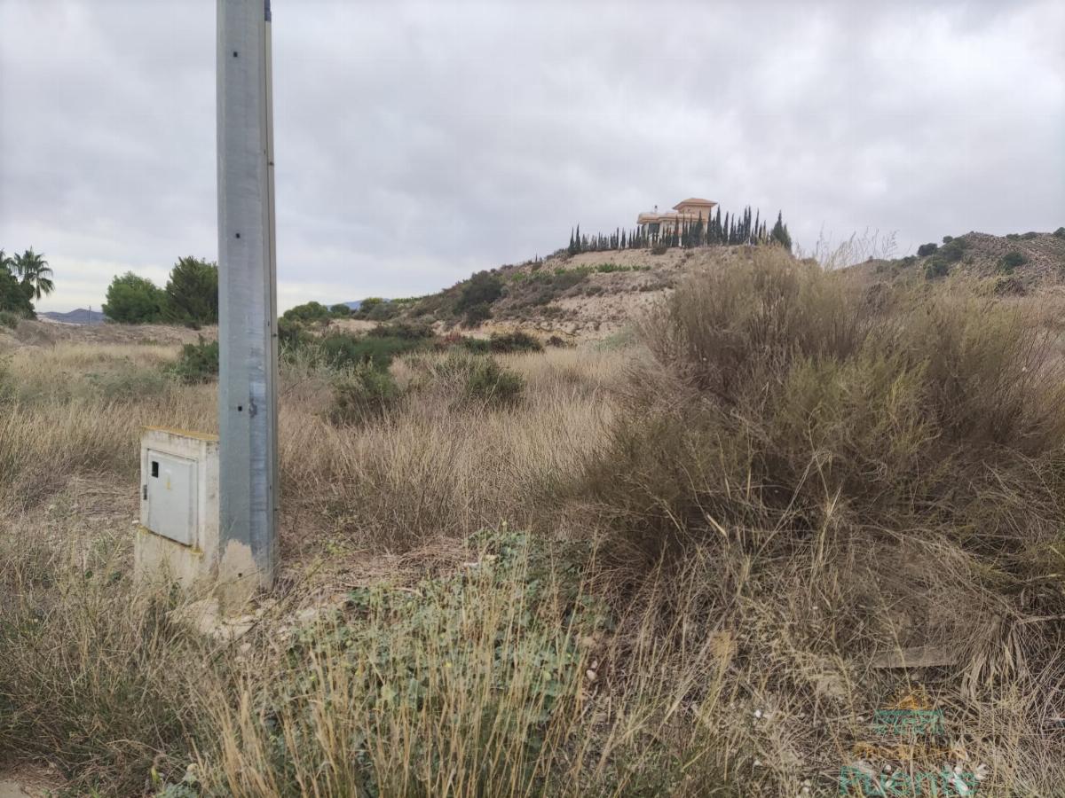 Venta de terreno en Totana