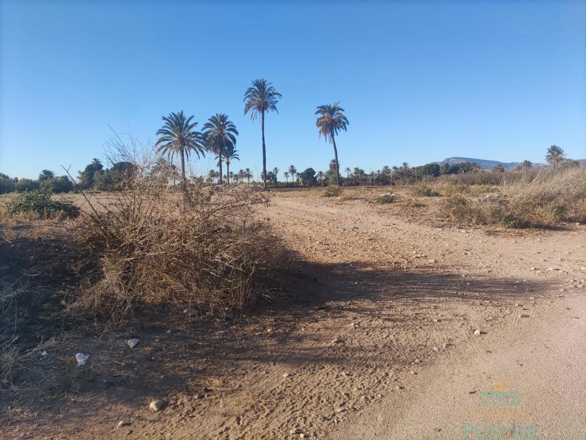 Venta de terreno en Totana