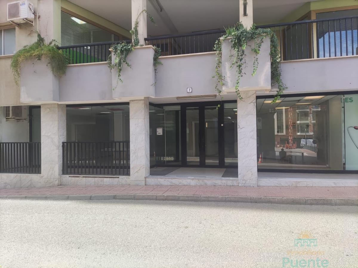 For sale of commercial in Totana