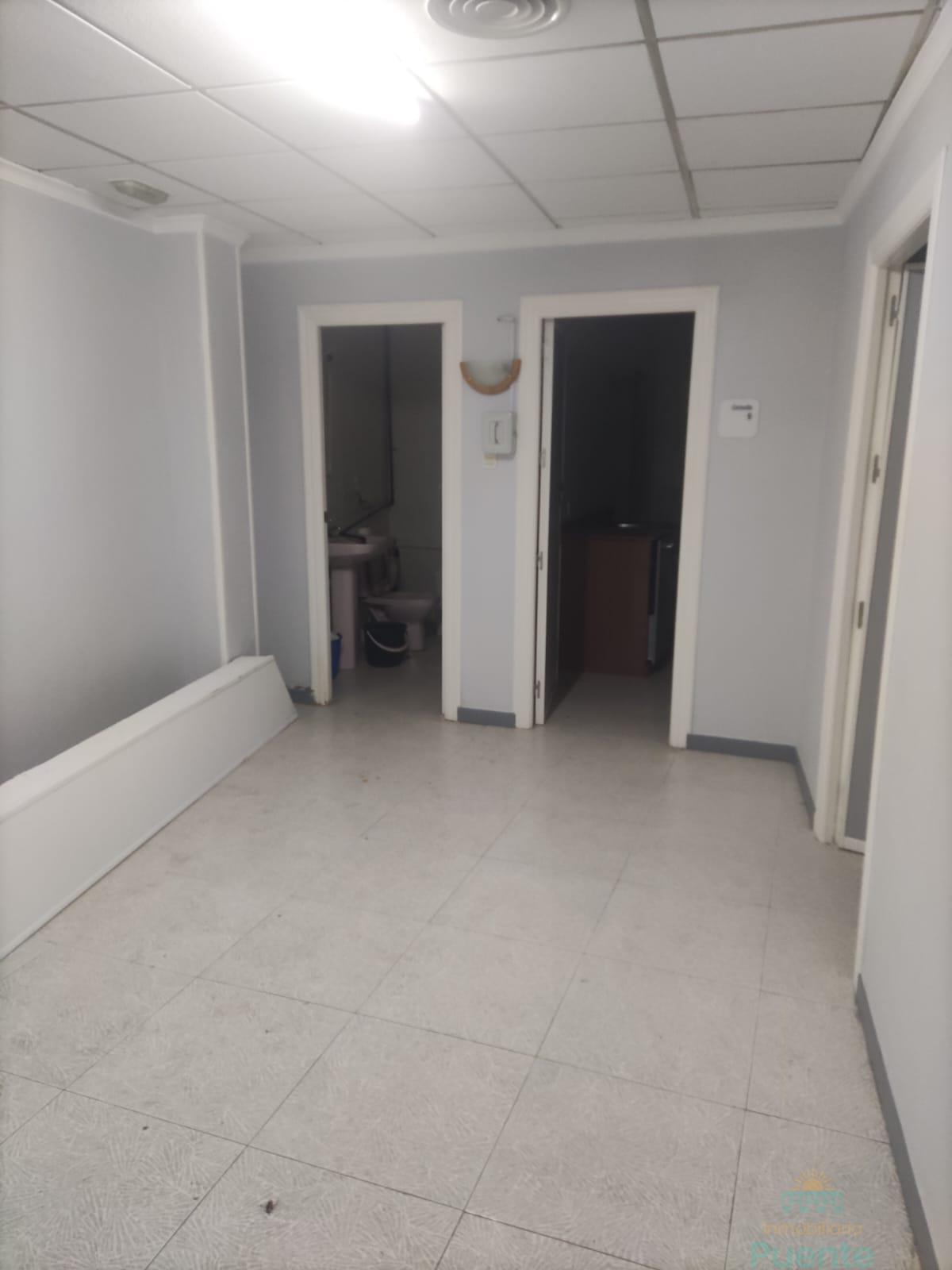 Venta de local comercial en Totana