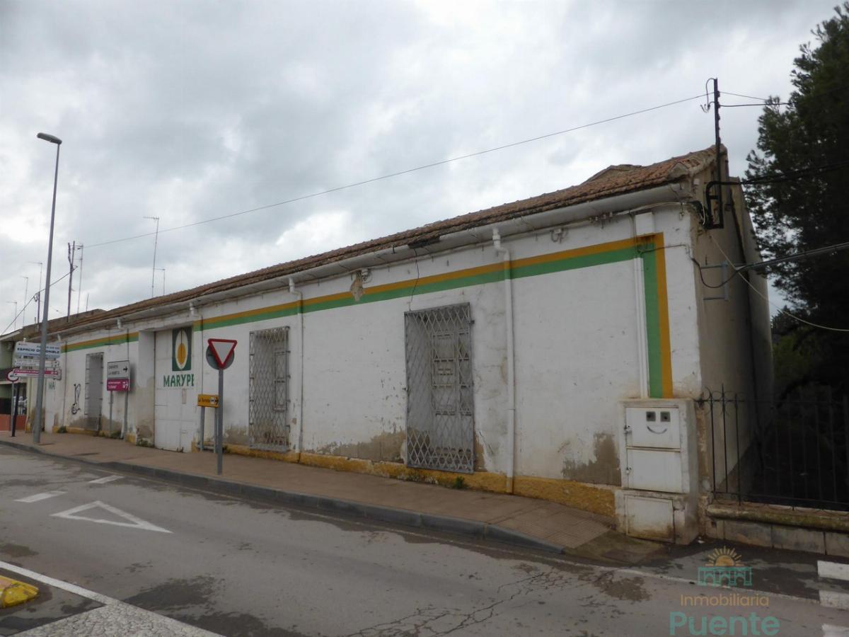 Venta de nave industrial en Totana