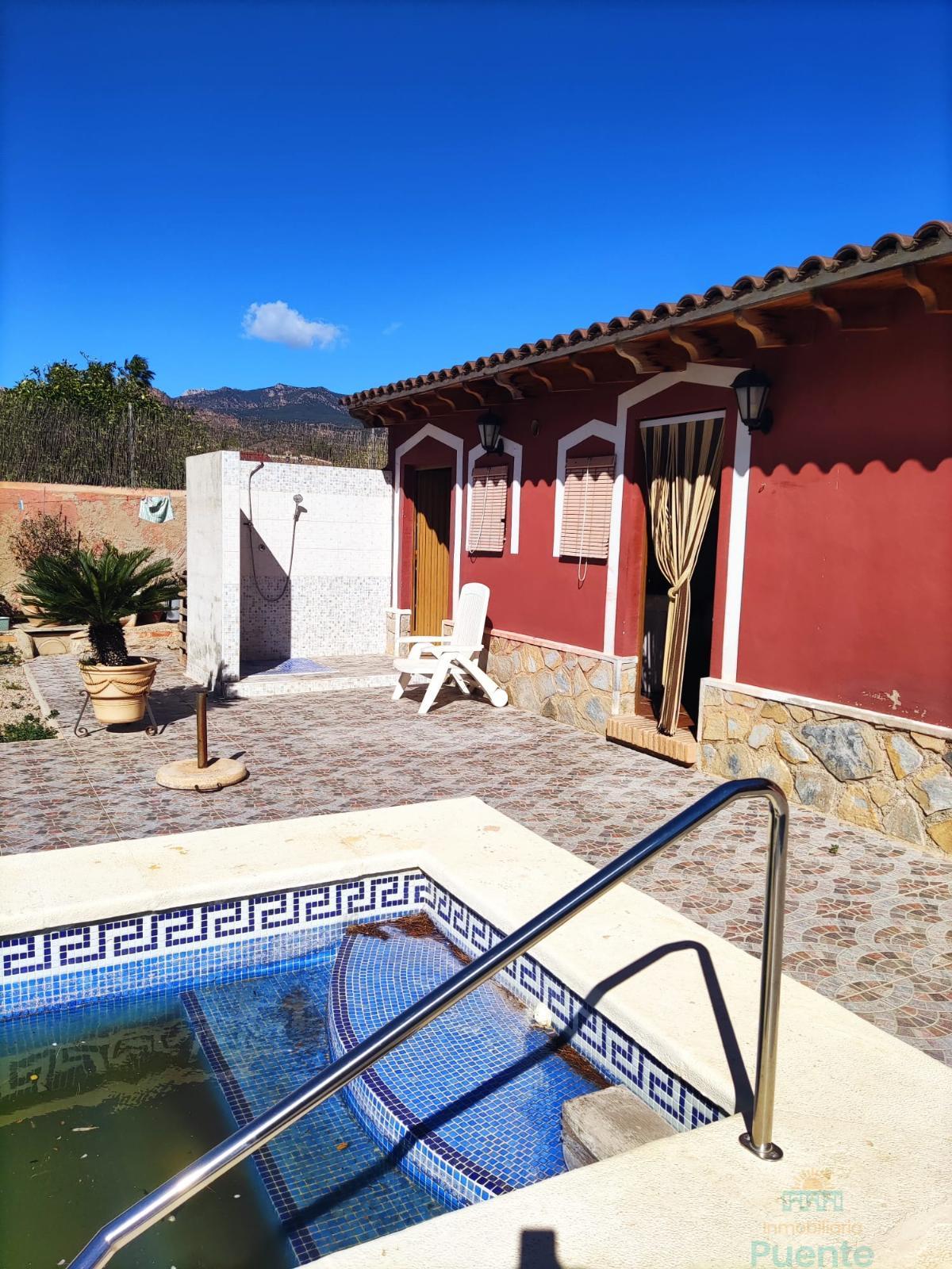 For sale of chalet in Totana