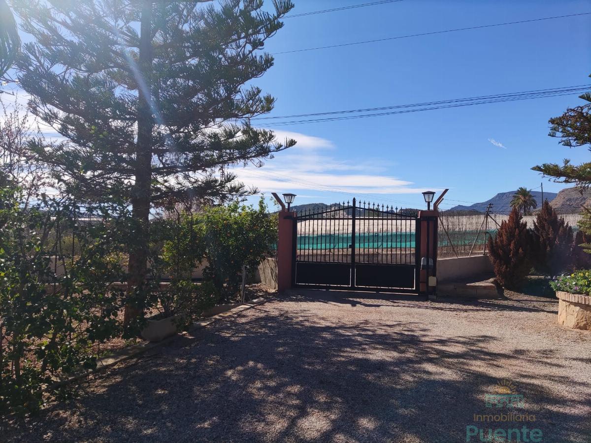 For sale of chalet in Totana