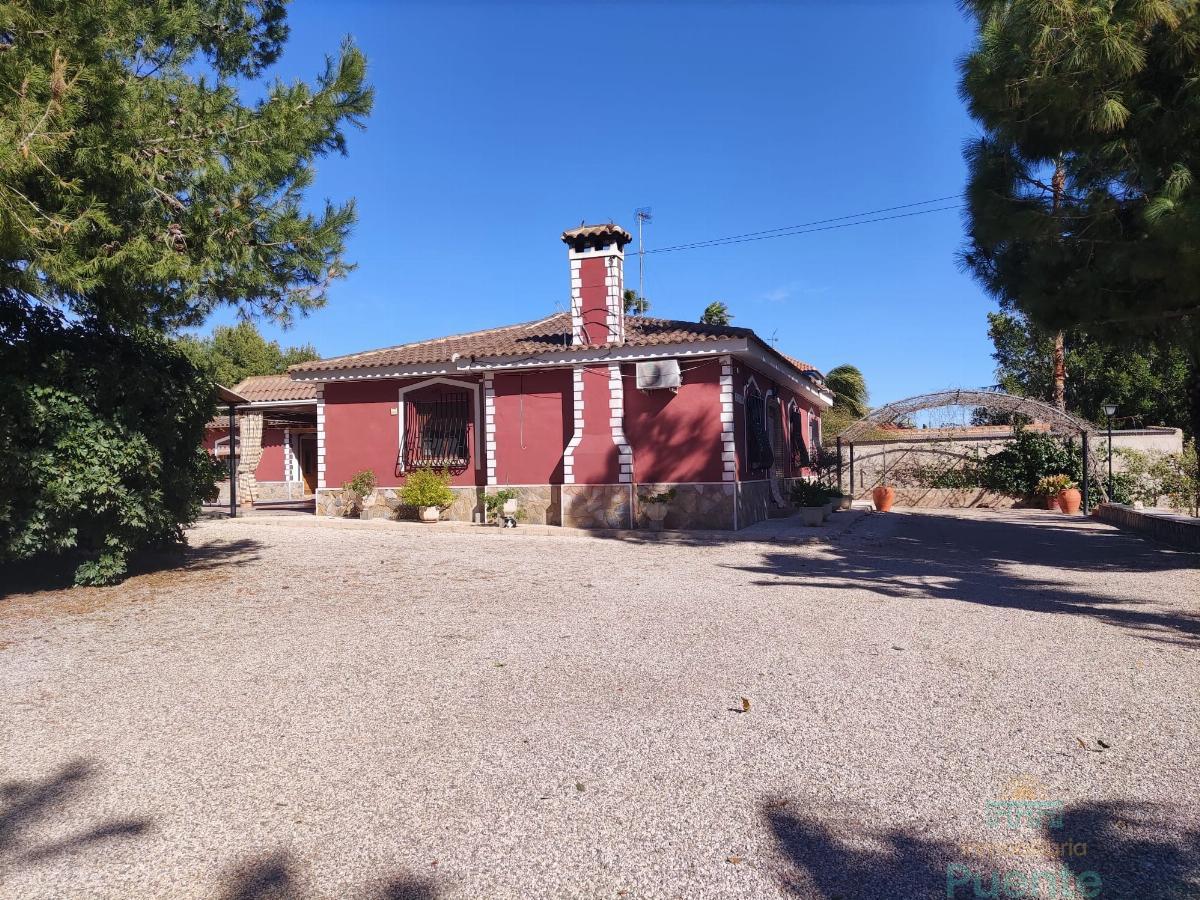 For sale of chalet in Totana