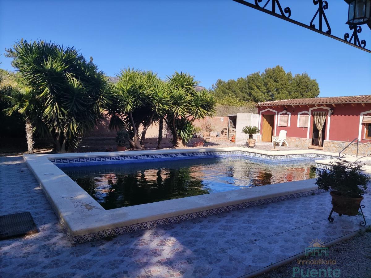 For sale of chalet in Totana