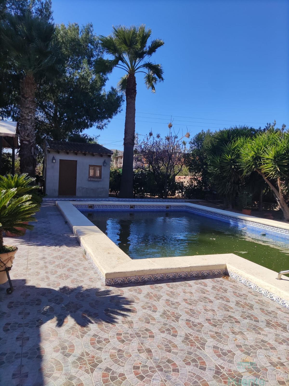 For sale of chalet in Totana