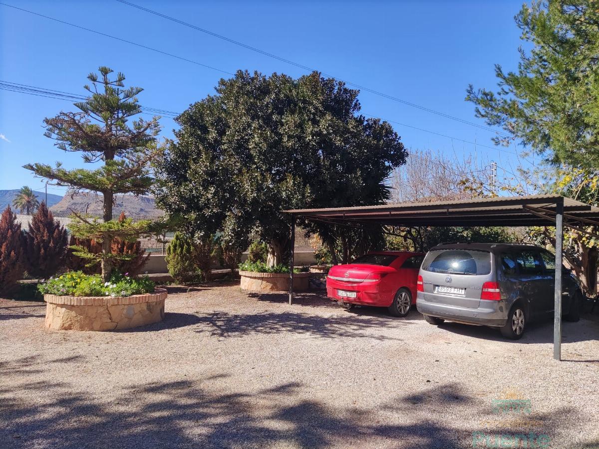 For sale of chalet in Totana
