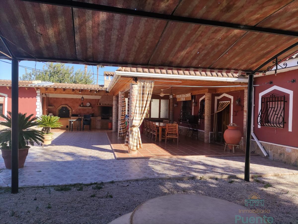 For sale of chalet in Totana