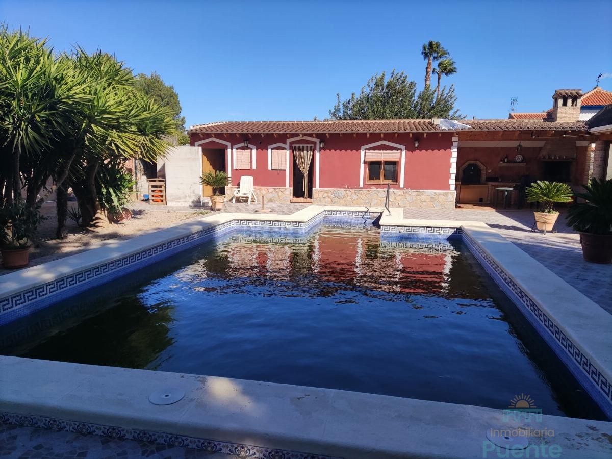 For sale of chalet in Totana