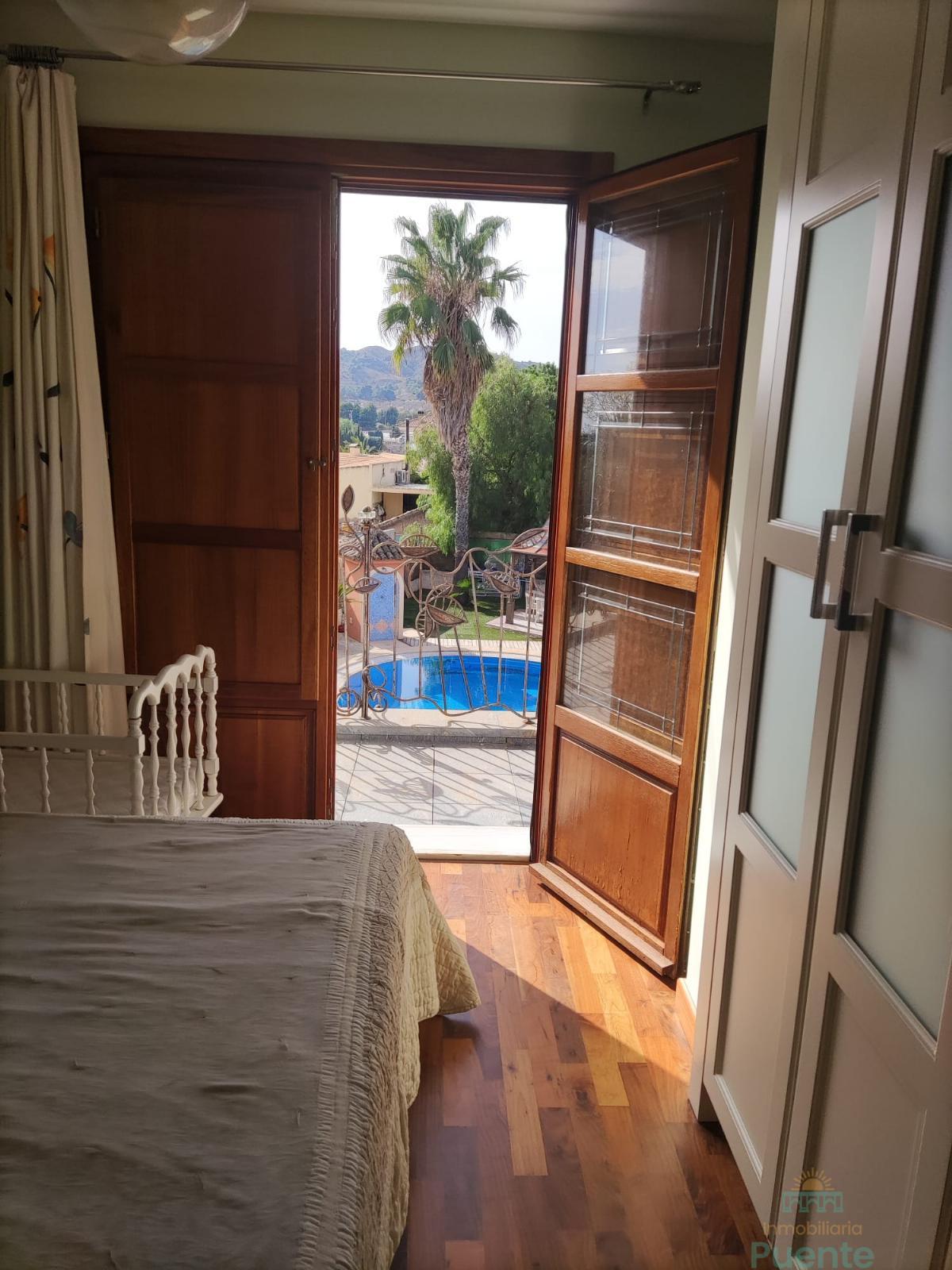 For sale of chalet in Totana