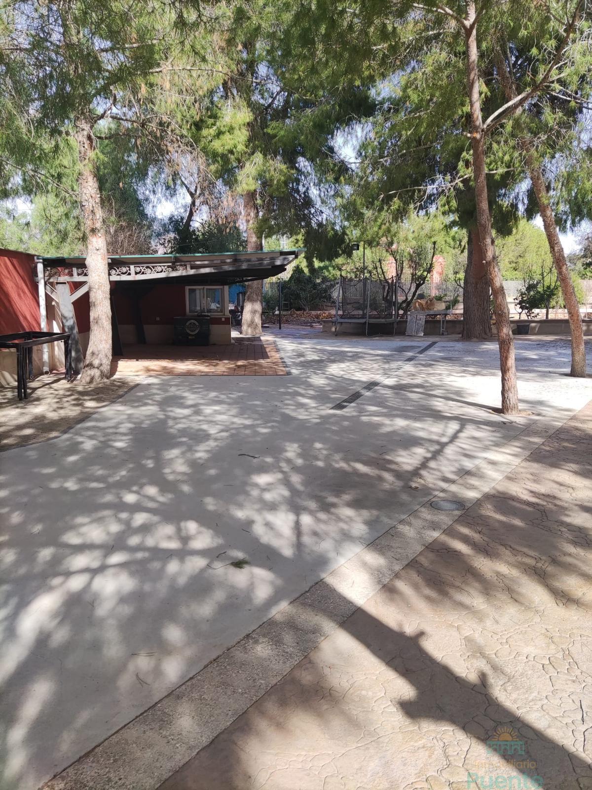 For sale of chalet in Totana
