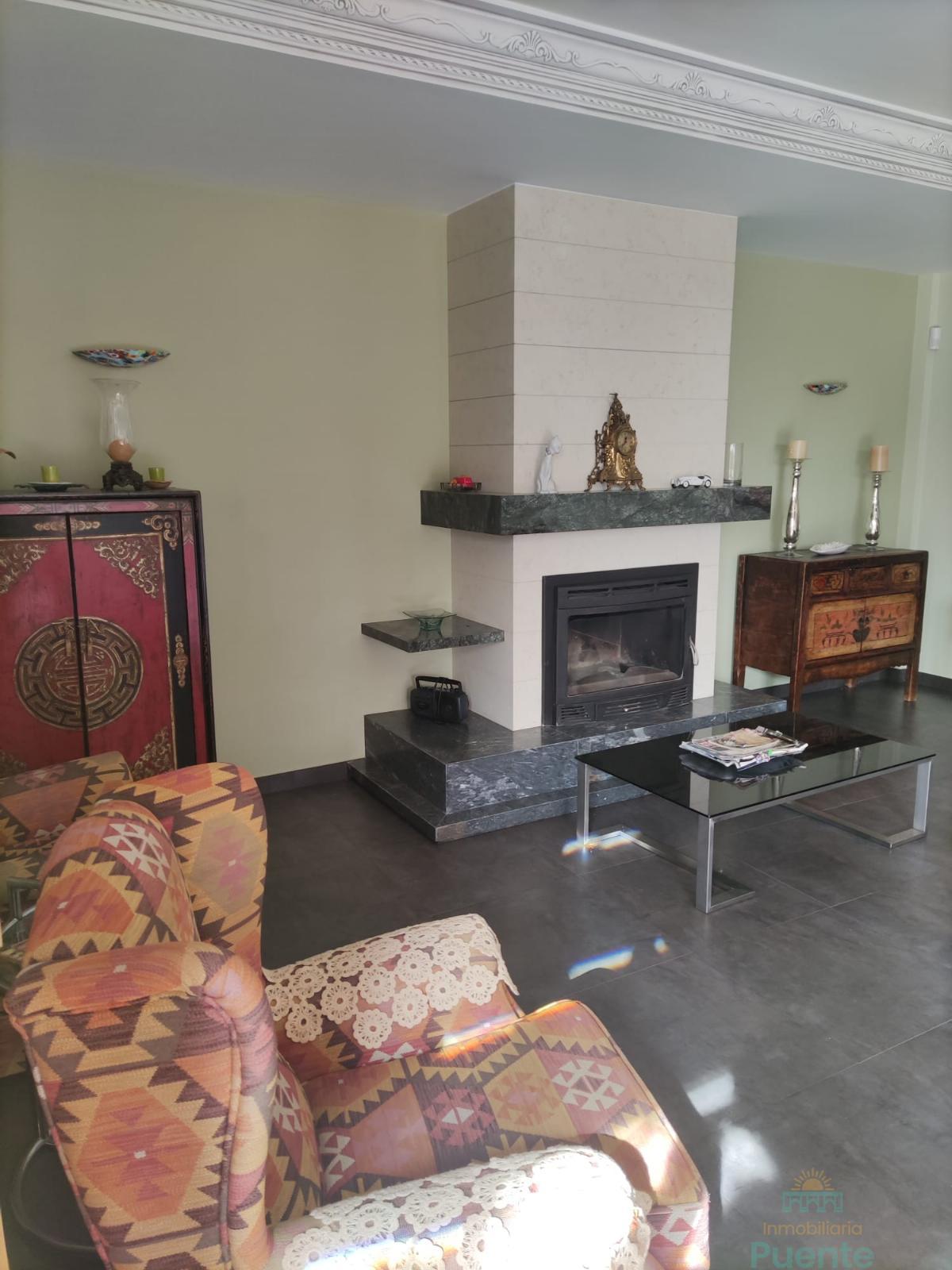 For sale of chalet in Totana