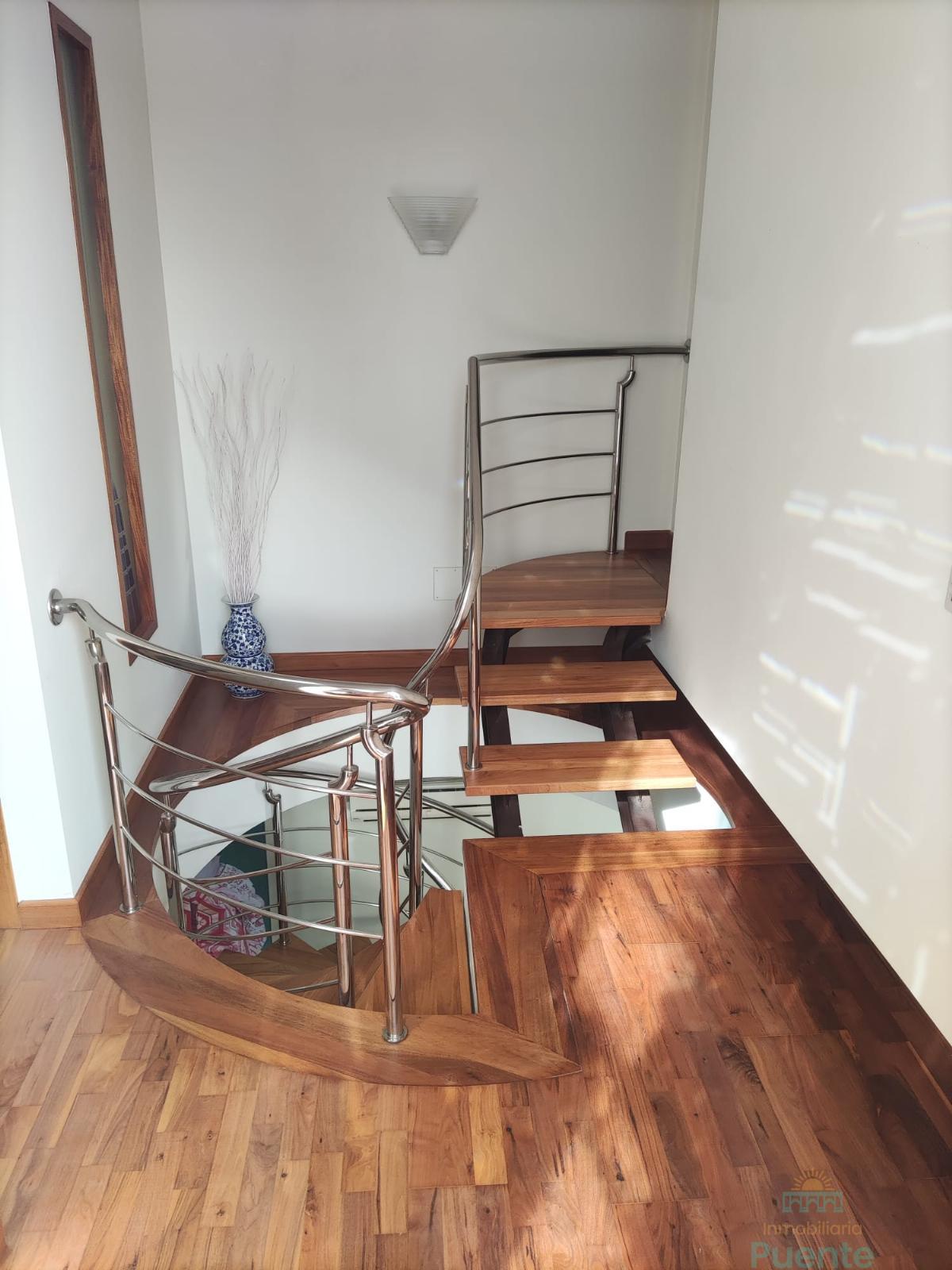 For sale of chalet in Totana