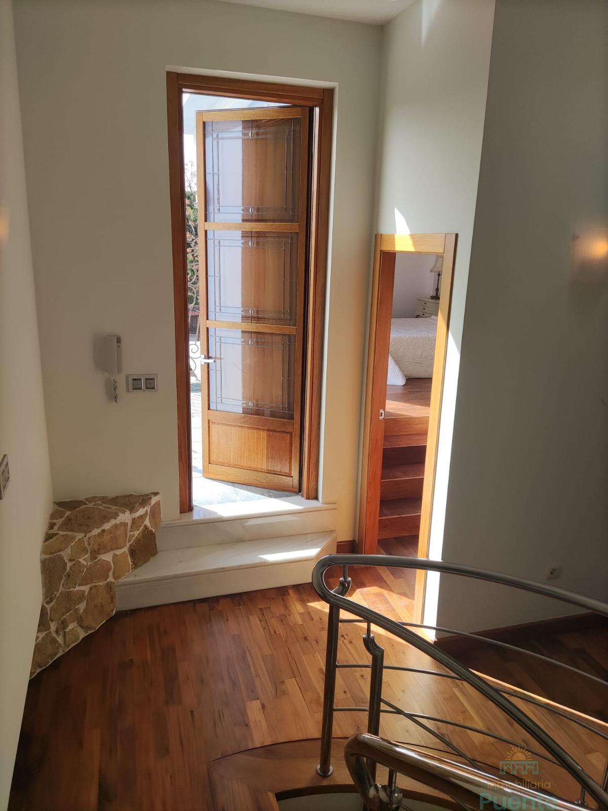 For sale of chalet in Totana