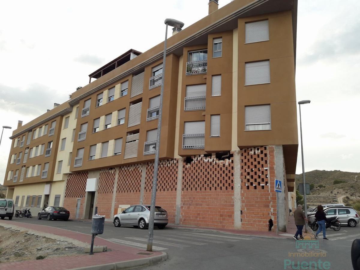 Venta de local comercial en Totana