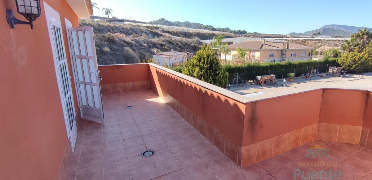 For sale of chalet in Totana