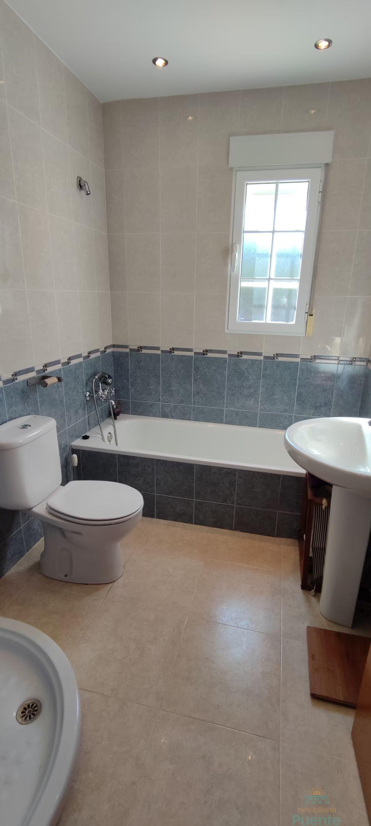 For sale of chalet in Totana