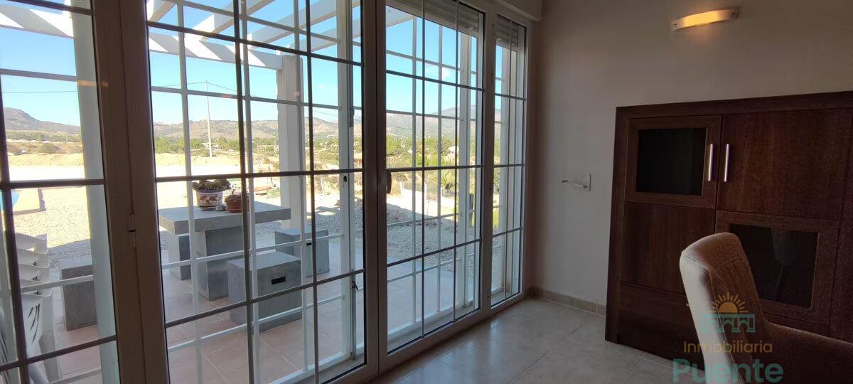 For sale of chalet in Totana