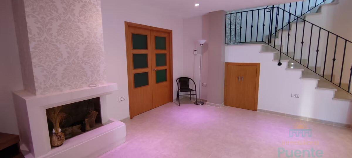 For sale of chalet in Totana