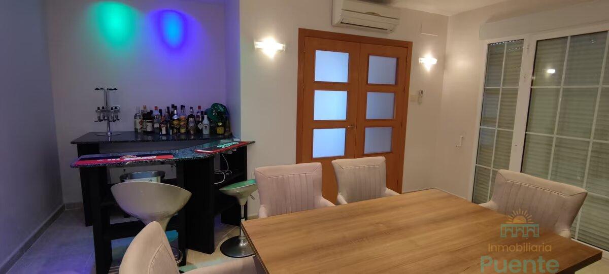 For sale of chalet in Totana
