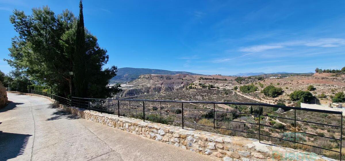 For sale of house in Aledo