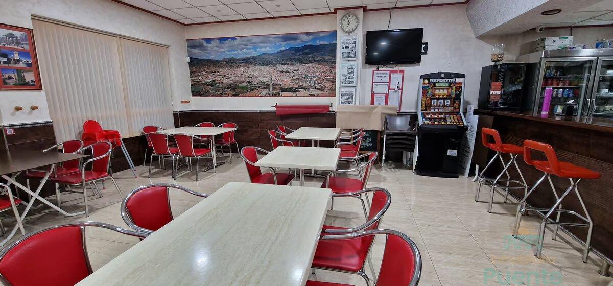 Venta de local comercial en Totana