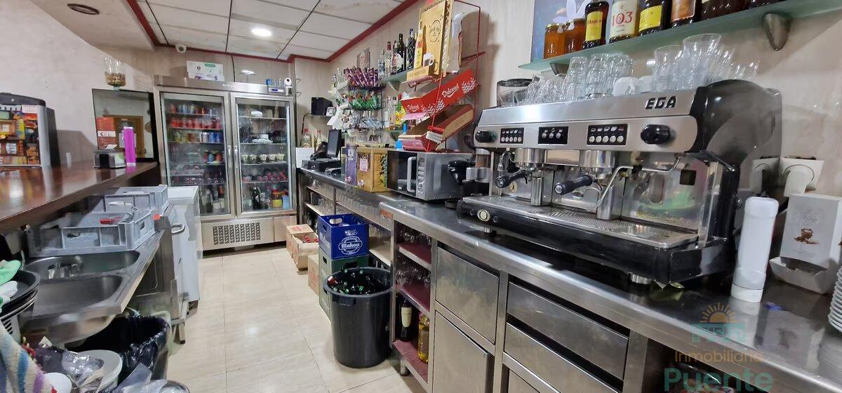 Venta de local comercial en Totana