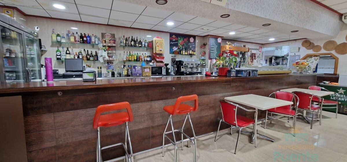 Venta de local comercial en Totana