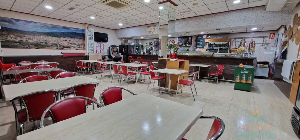 Venta de local comercial en Totana