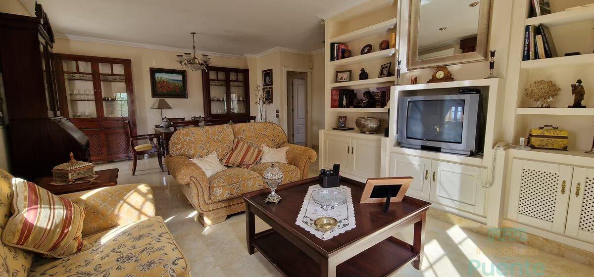 For sale of chalet in Lorca