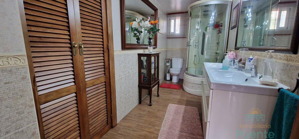 For sale of chalet in Lorca