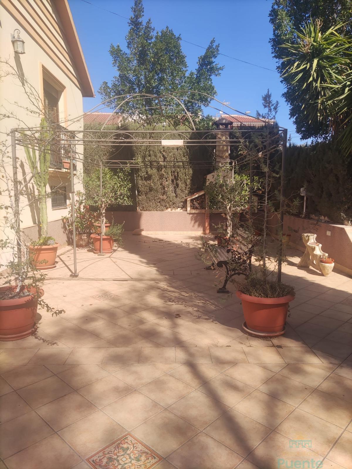 For sale of chalet in Lorca